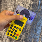 BILLETE KUROMI STICKER DE VINIL HOLOGRÁFICO PARA TARJETAS
