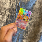 CARTA CHARIZARD STICKER DE VINIL HOLOGRÁFICO PARA TARJETAS
