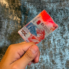 BILLETE DE GOKU STICKER DE VINIL HOLOGRÁFICO PARA TARJETAS