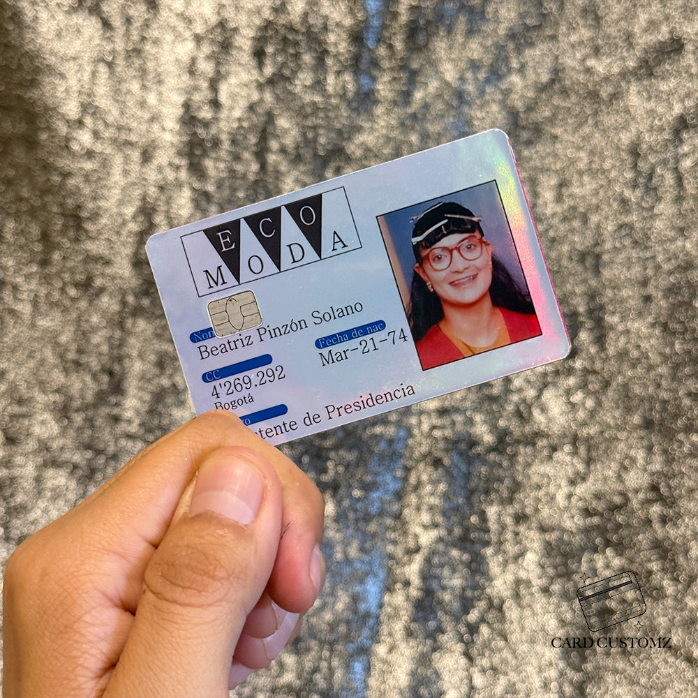 BETTY LA FEA ECOMODA STICKER DE VINIL HOLOGRÁFICO PARA TARJETAS