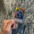 MAGO OSCURO YU-GI-OH! STICKER DE VINIL HOLOGRÁFICO PARA TARJETAS